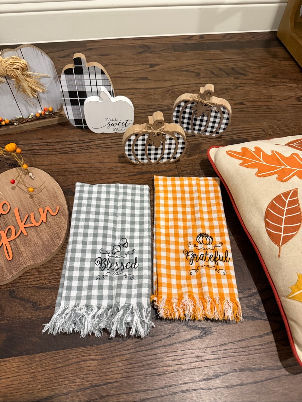 Fall home decor bundle - Picture 3 of 12
